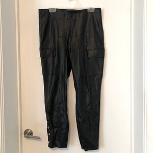 Zara  Black leggings with Cargo Pocket